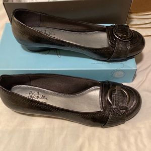 Life Stride.  Pewter flats.